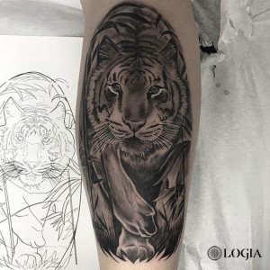 Tatuaje tigre en el brazo Alex Baens